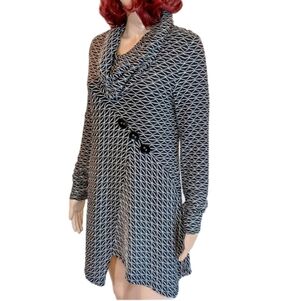 Ali Miles Asymmetric Graphic Knit Dress